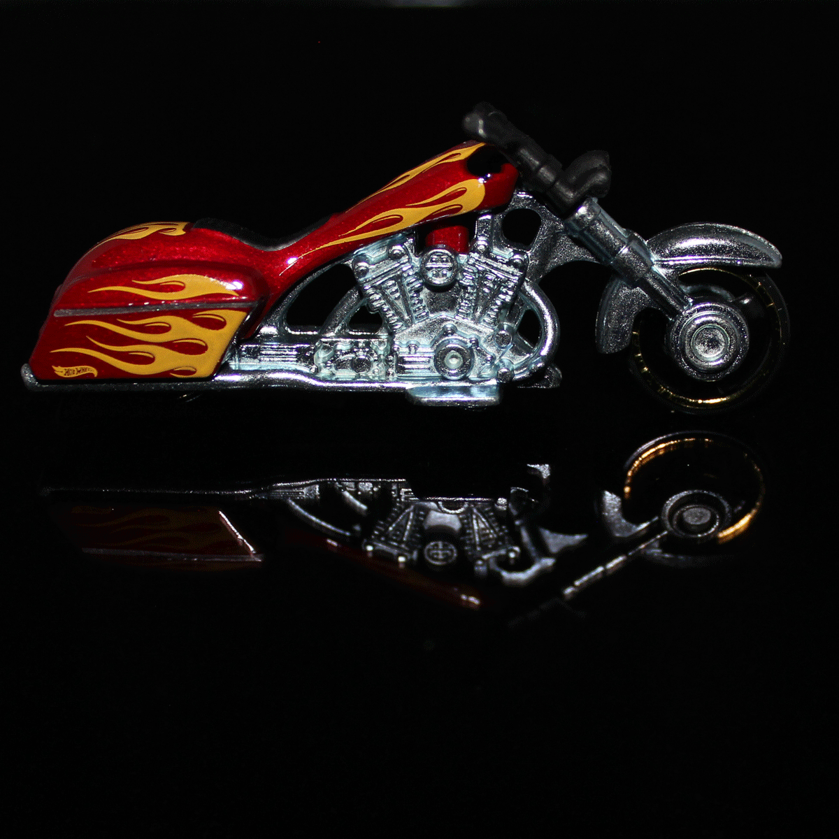 Hot-Wheels-Motorcycle-Bad-Bagger-GTB18