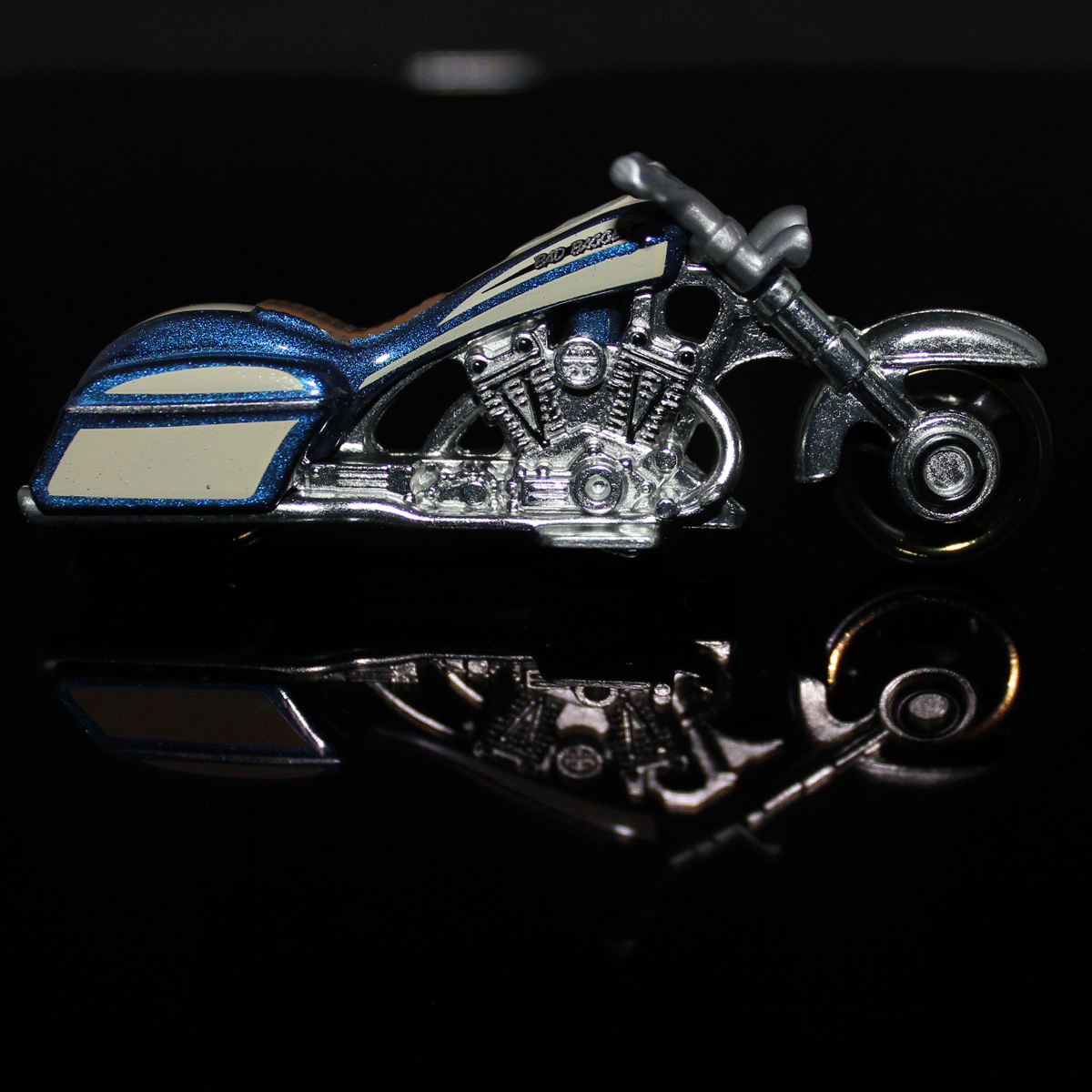 Hot-Wheels-Motorcycle-Bad-Bagger-HRR90