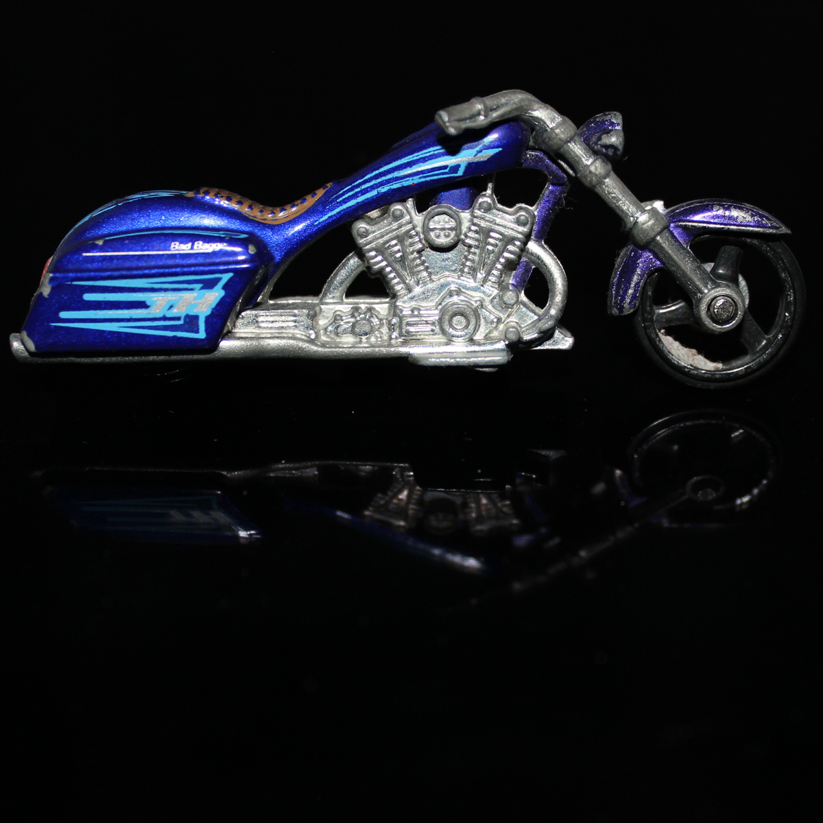 Hot-Wheels-Motorcycle-Bad-Bagger-P2353-Blue Hot-Wheels-Motorcycle-Bad-Bagger-P2353-Blue