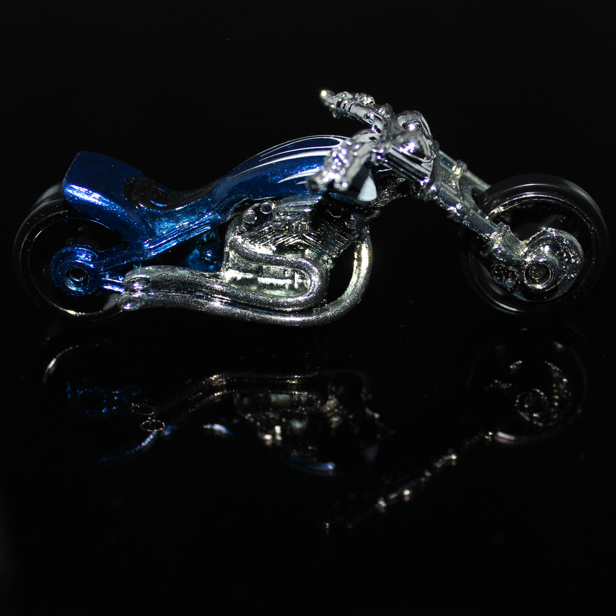 Hot-Wheels-Motorcycle-Blast-Lane-J2782-Blue