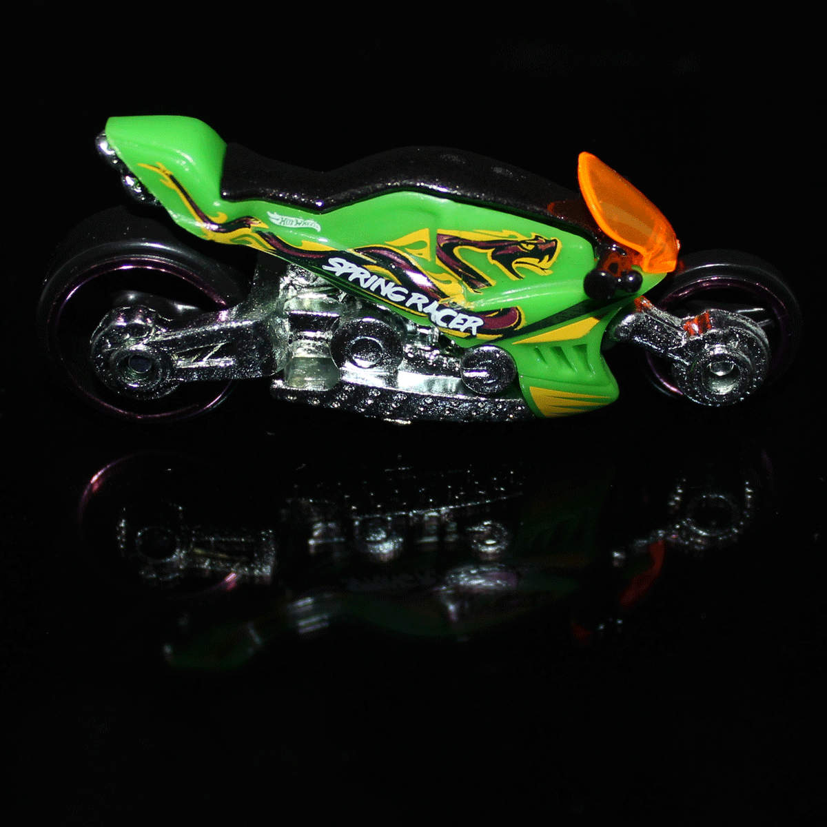 Hot-Wheels-Motorcycle-Canyon-Carver-FKV05