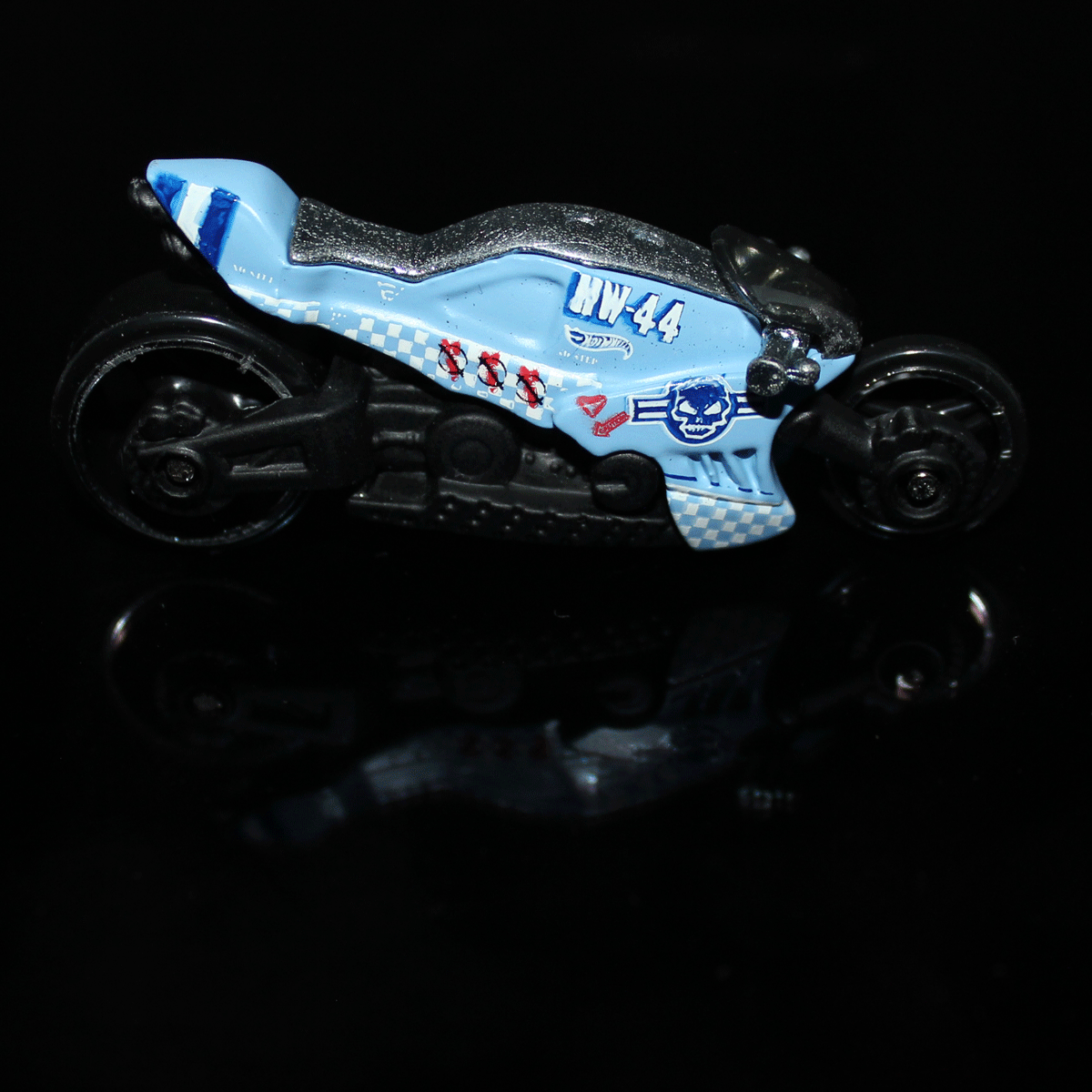 Hot-Wheels-Motorcycle-Canyon-Carver-V5539