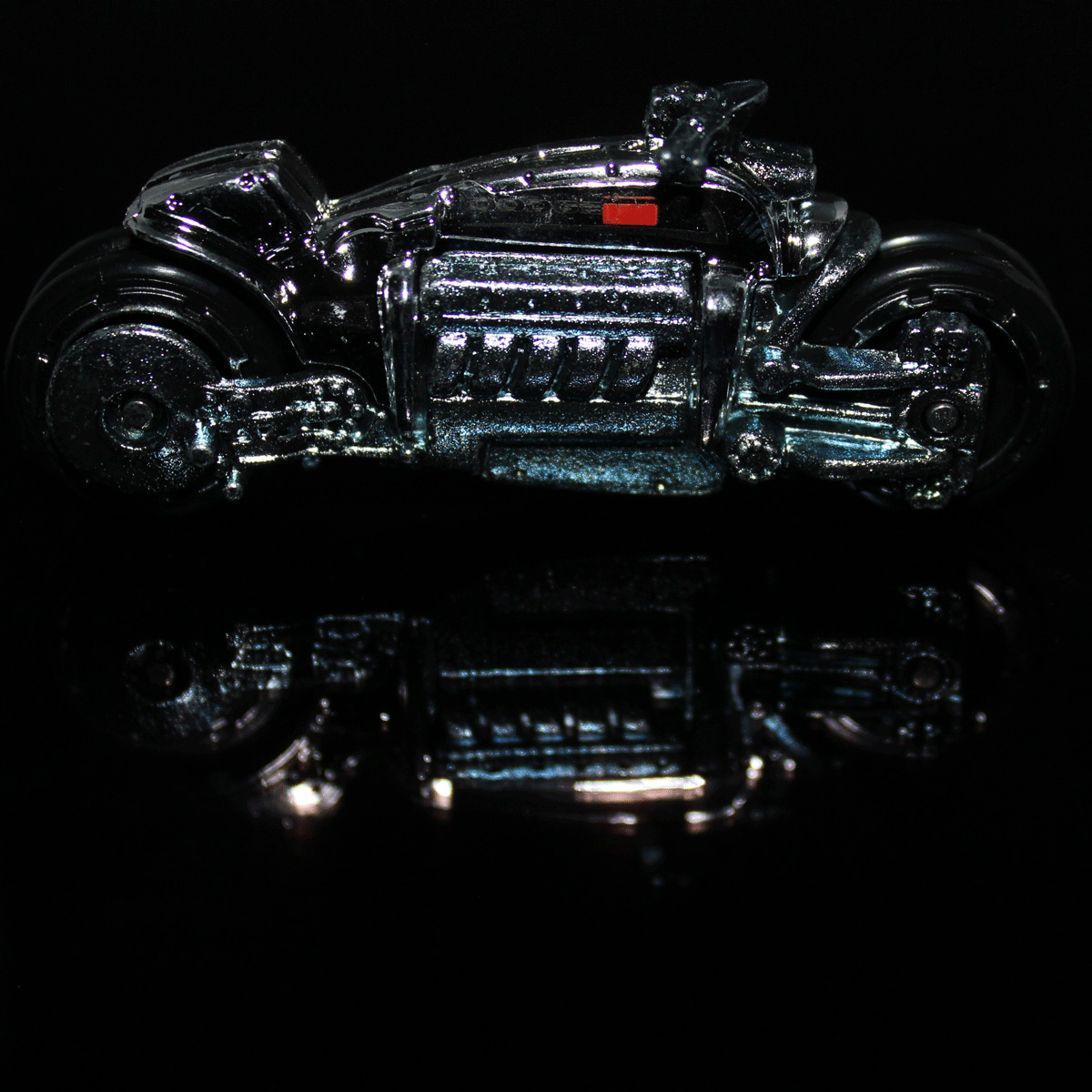 Hot-Wheels-Motorcycle-Dodge-Tomahawk-H9084-Chrome