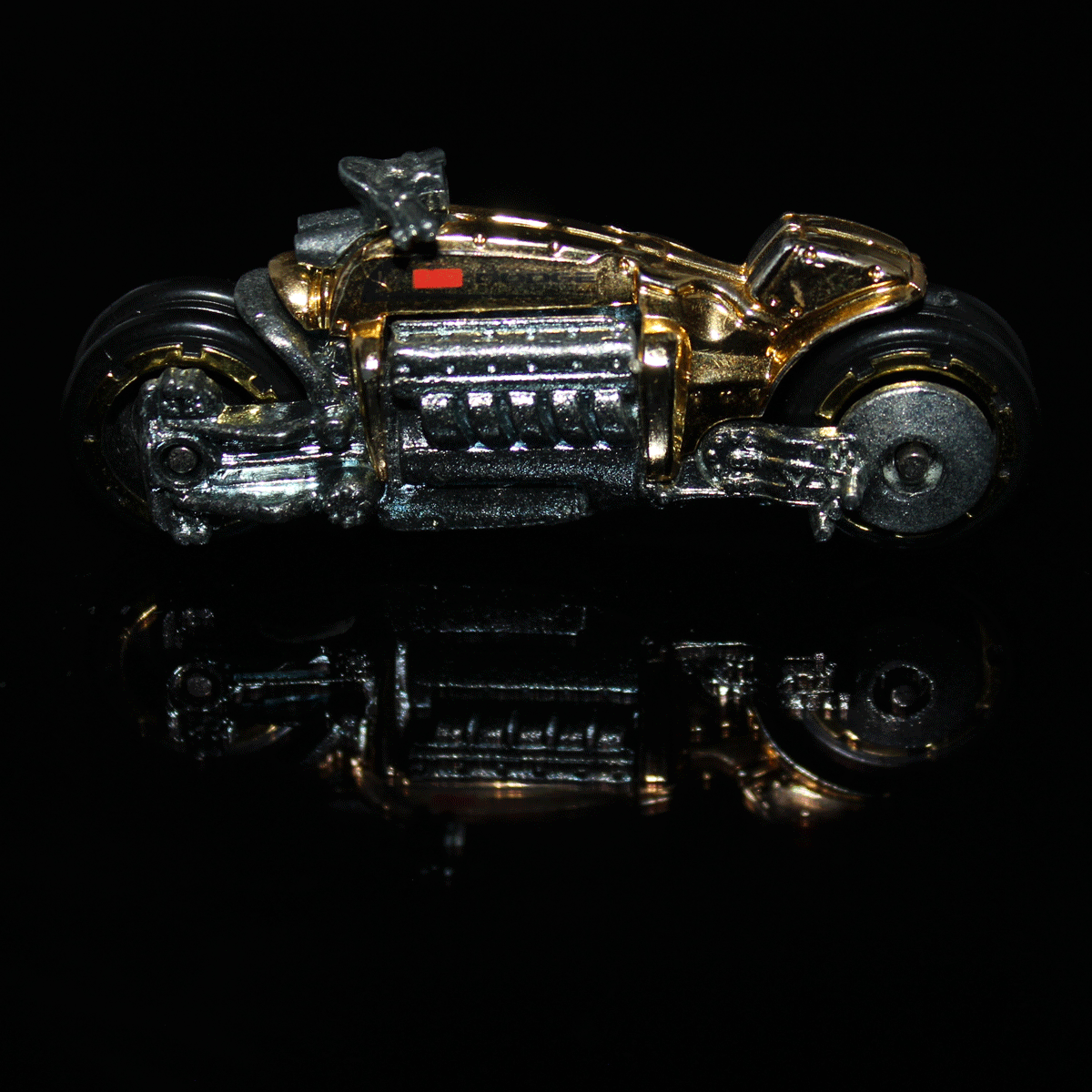 Hot-Wheels-Motorcycle-Dodge-Tomahawk-H9084