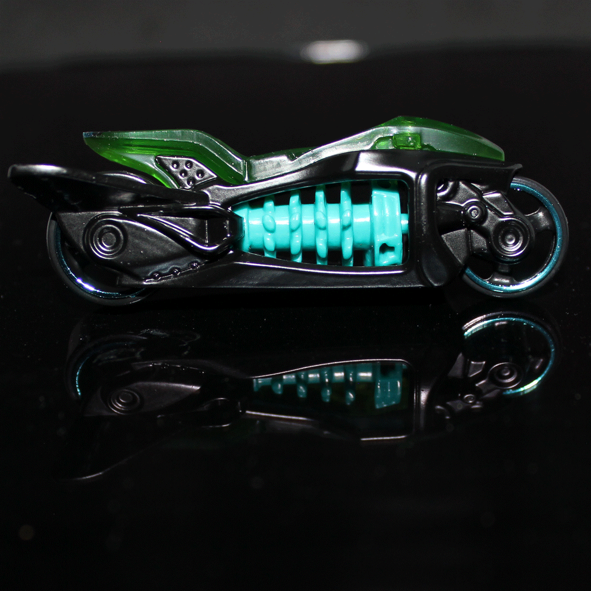 Hot-Wheels-Motorcycle-Fly-By-HCW40