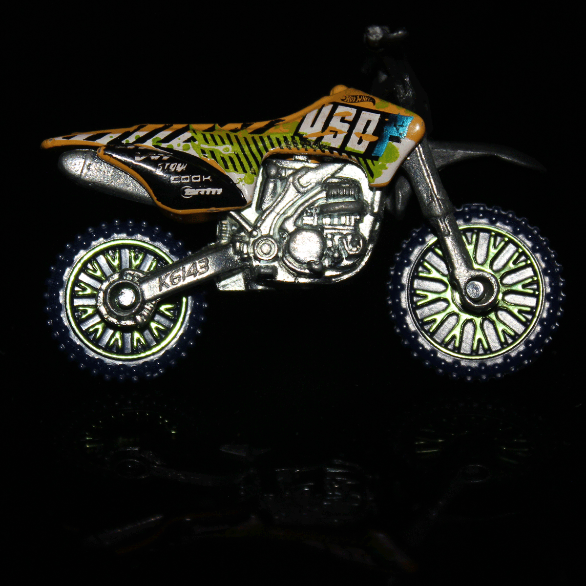 Hot-Wheels-Motorcycle-HW450F-BFD15
