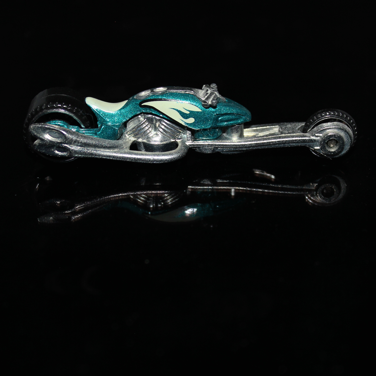 Hot-Wheels-Motorcycle-Hammer-Sled-M6862