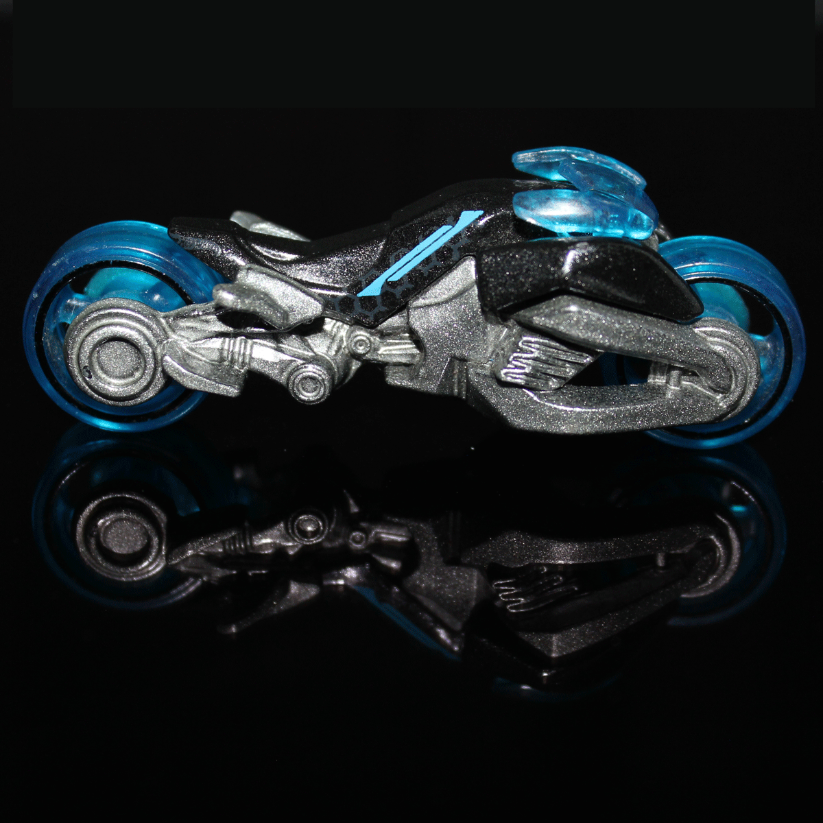 Hot-Wheels-Motorcycle-Max-Steel-BFG20