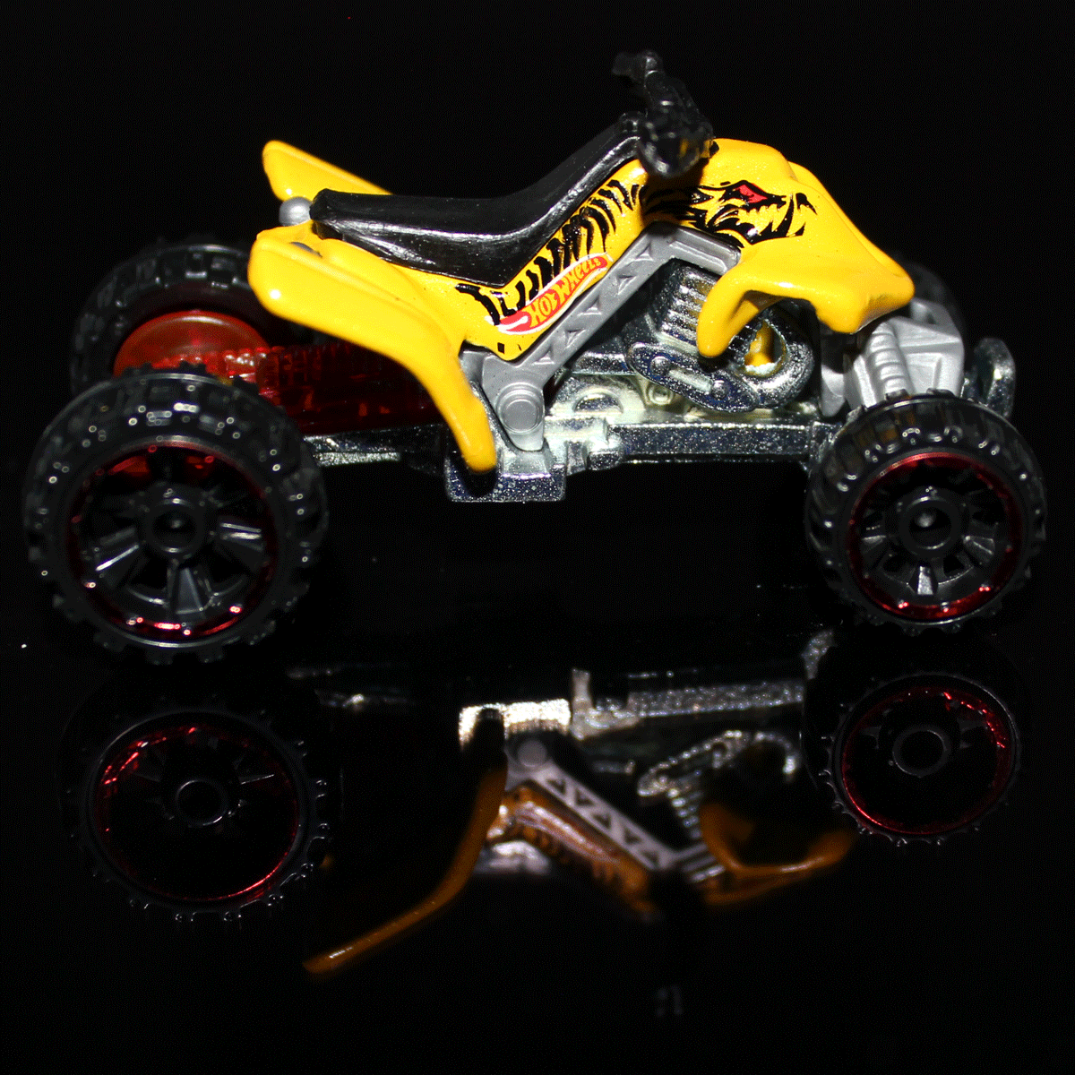 Hot-Wheels-Motorcycle-Sand-Stinger-CFK39