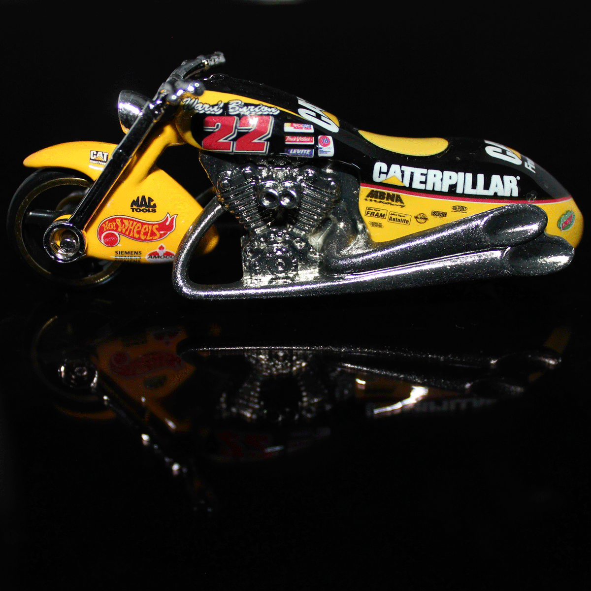 Hot-Wheels-Motorcycle-Scorchin-Scooter-26446