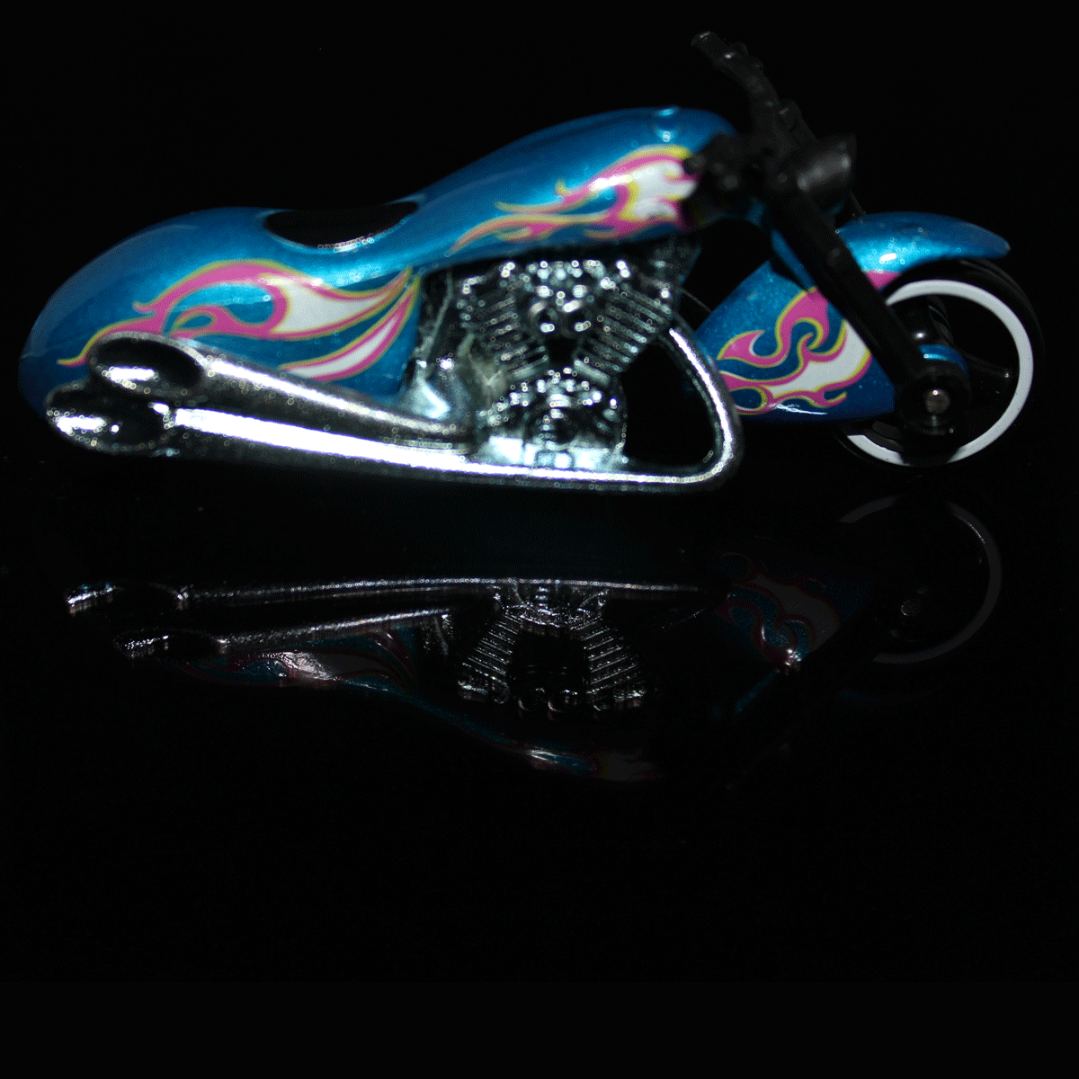 Hot-Wheels-Motorcycle-Scorchin-Scooter-M6861