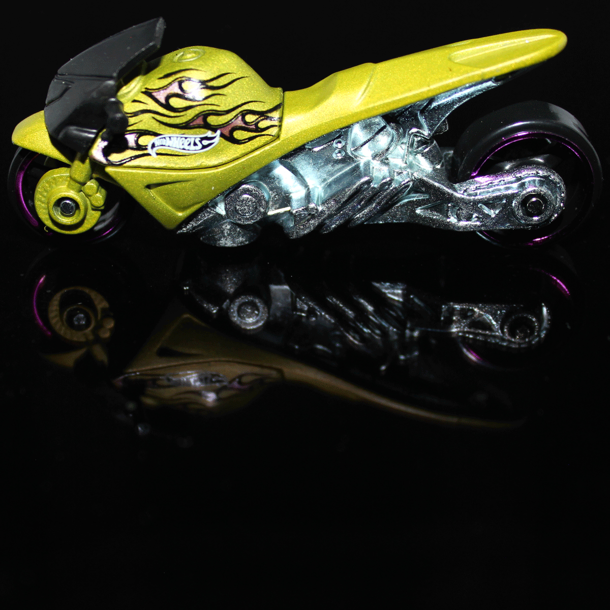 Hot-Wheels-Motorcycle-Street-Noz-X1738