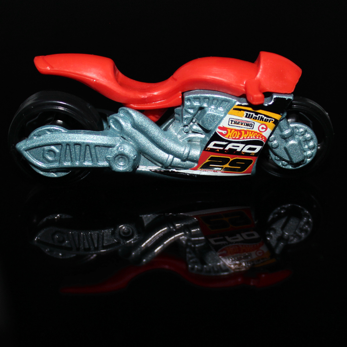 Hot-Wheels-Motorcycle-Street-Stealth-CFH09