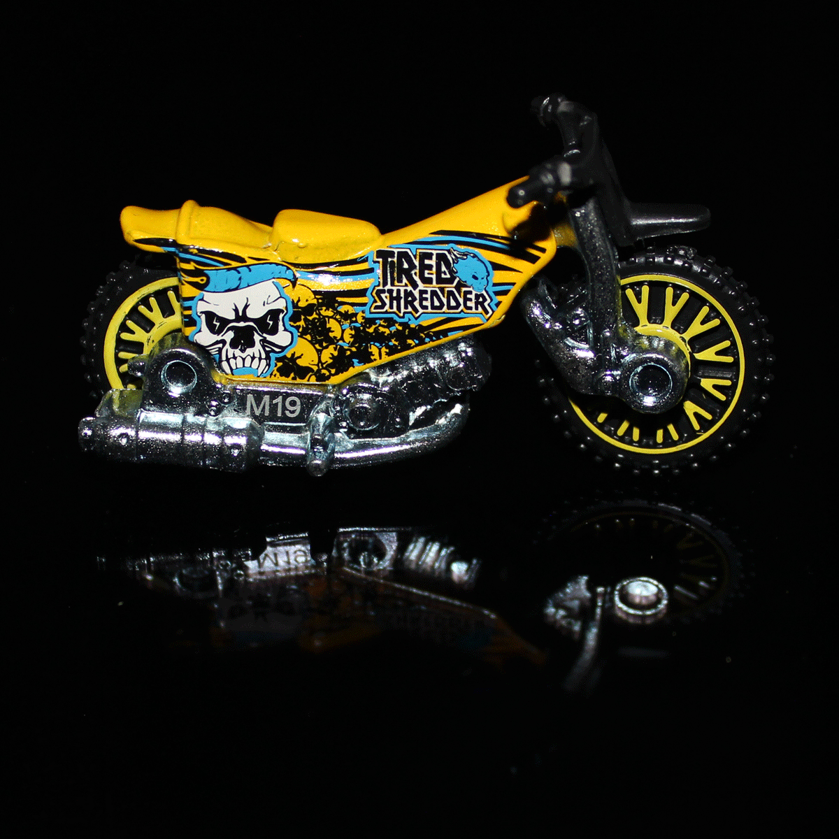 Hot-Wheels-Motorcycle-Tred-Shredder-FYF43